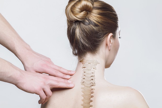 Ginnastica dolce e massoterapia per problema muscolo-tensivo
