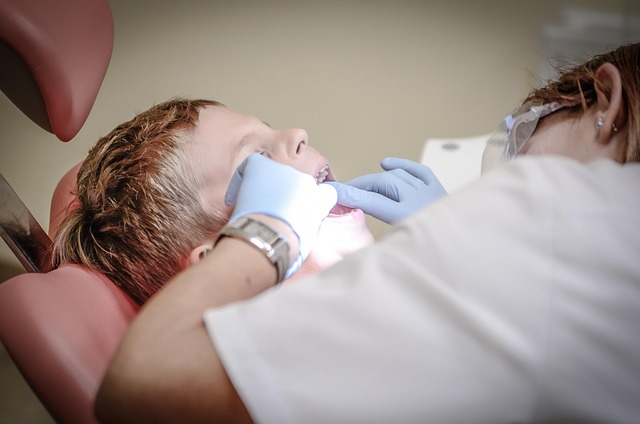 Dente del giudizio da togliere e allattamento