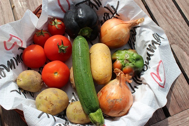 Svezzamento 6 mesi: Passata di Verdure preparata con il Bimby | Noi Mamme