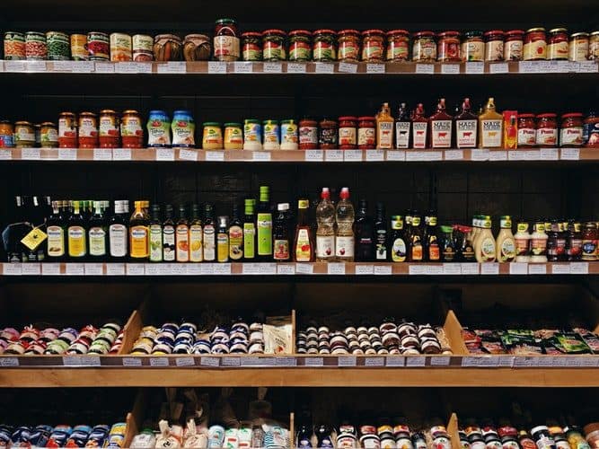 scaffali supermercato