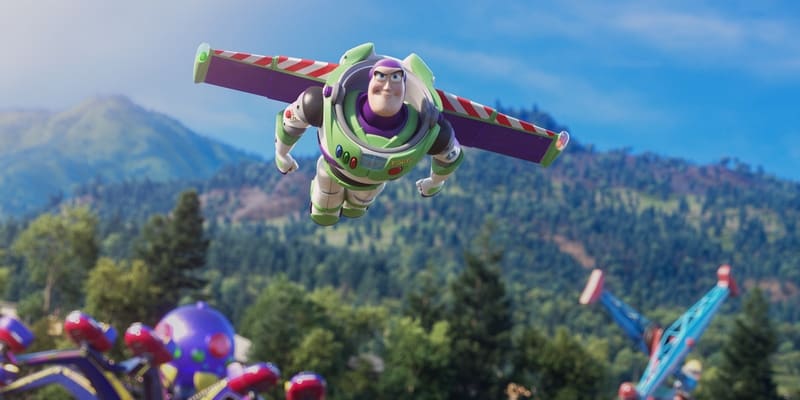 Toy Story 4: la trama, i personaggi, i retroscena, i wallpaper da scaricare Buzz Lightyear