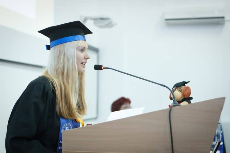 Idee regalo per la laurea di tua figlia Laurea regalo figlia
