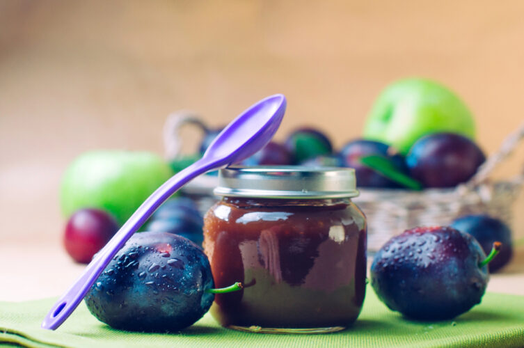 Omogeneizzato alla prugna per la stitichezza, può aiutare?