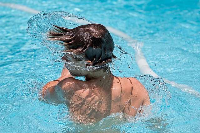 Allattamento e Acquagym: Guida Completa per Mamme Attive