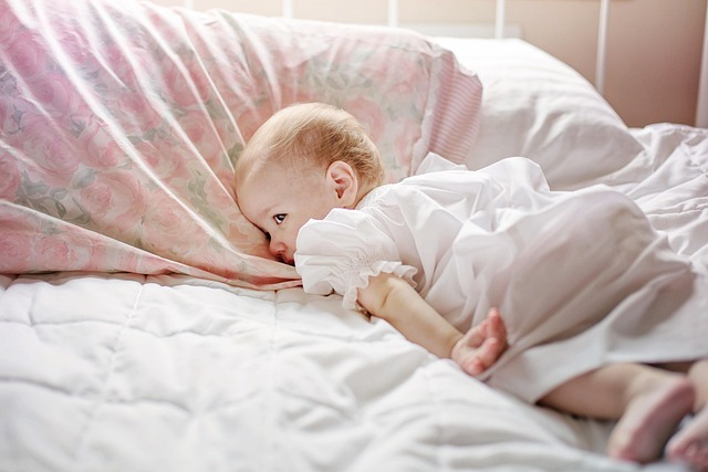 Sonno del neonato a 8 mesi: Guida completa per genitori