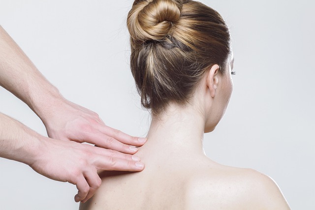 Cervicale: Guida Completa per Alleviare il Dolore