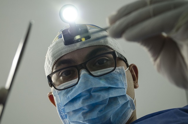 Seno più grande: Chirurgia o Alternative? Guida Completa
