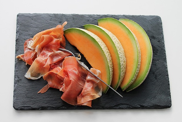 Svezzamento: Guida all'Introduzione del Prosciutto per il Tuo Bebè