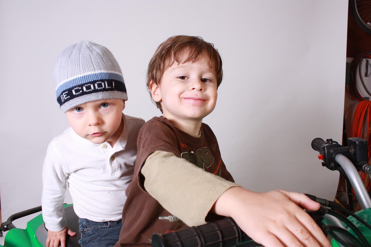 Mio Figlio Non Socializza: Guida Completa per Aiutarlo