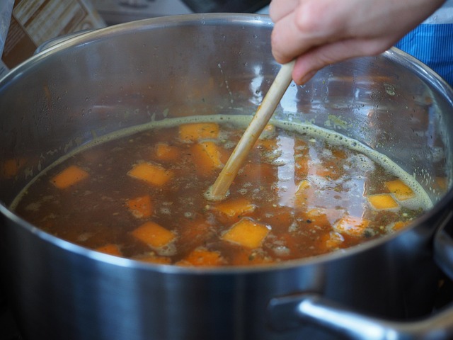 Brodo o Passato di Verdure per Neonati: Guida Completa per lo Svezzamento