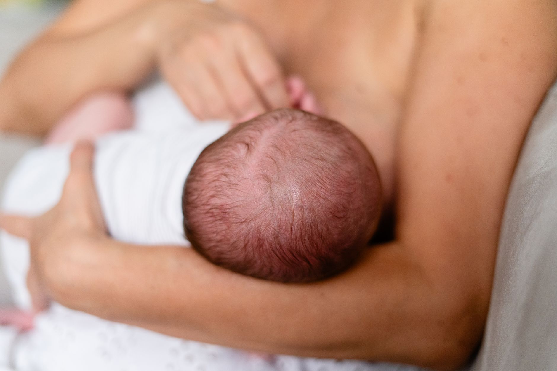 Cercare un secondo figlio a 9 mesi dal parto mentre si allatta: cosa sapere